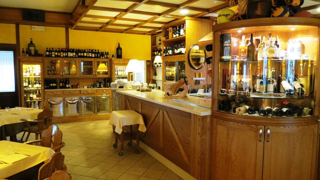 La Baita D'Oro Ristorante Residence Monteduro Buitenkant foto